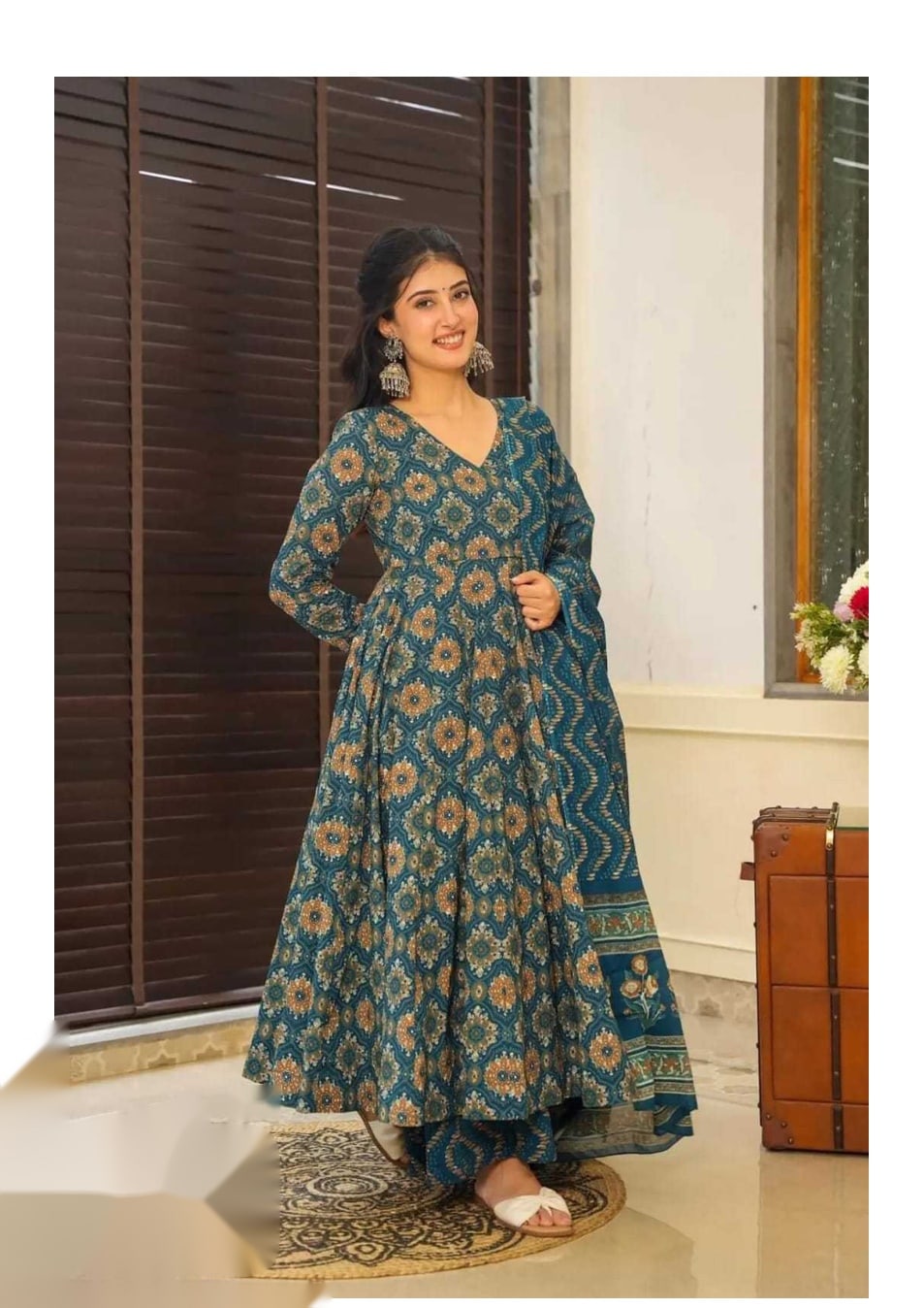 Muslin Printed Suits in Morpich